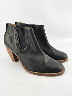 J Shoes Coventry B2602 Black Leather Heeled Booties Women's 8.5